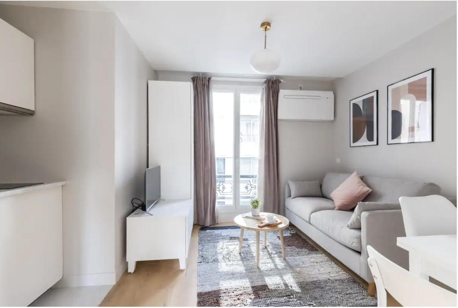 Apartment Enchanting Parisian