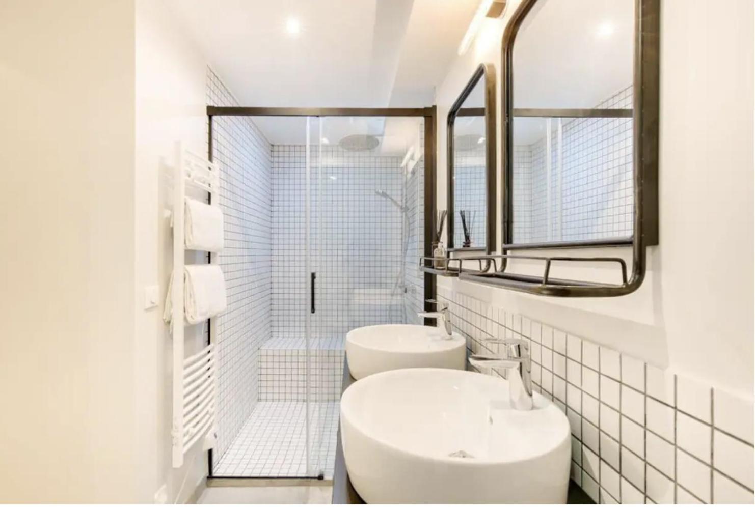 Apartment Enchanting Parisian