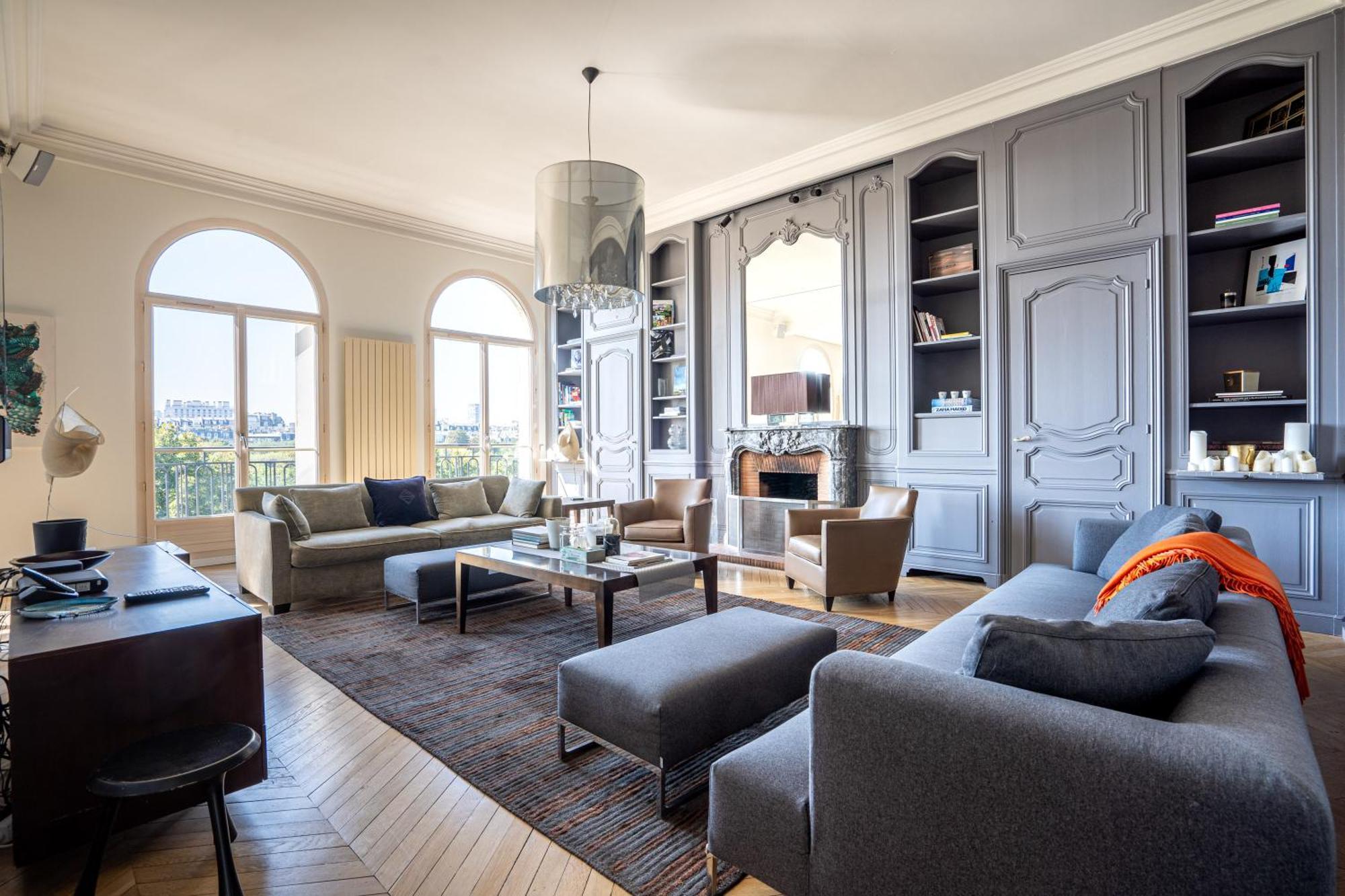 Luxury 4 Bedroom Eiffel Tower View * Paris