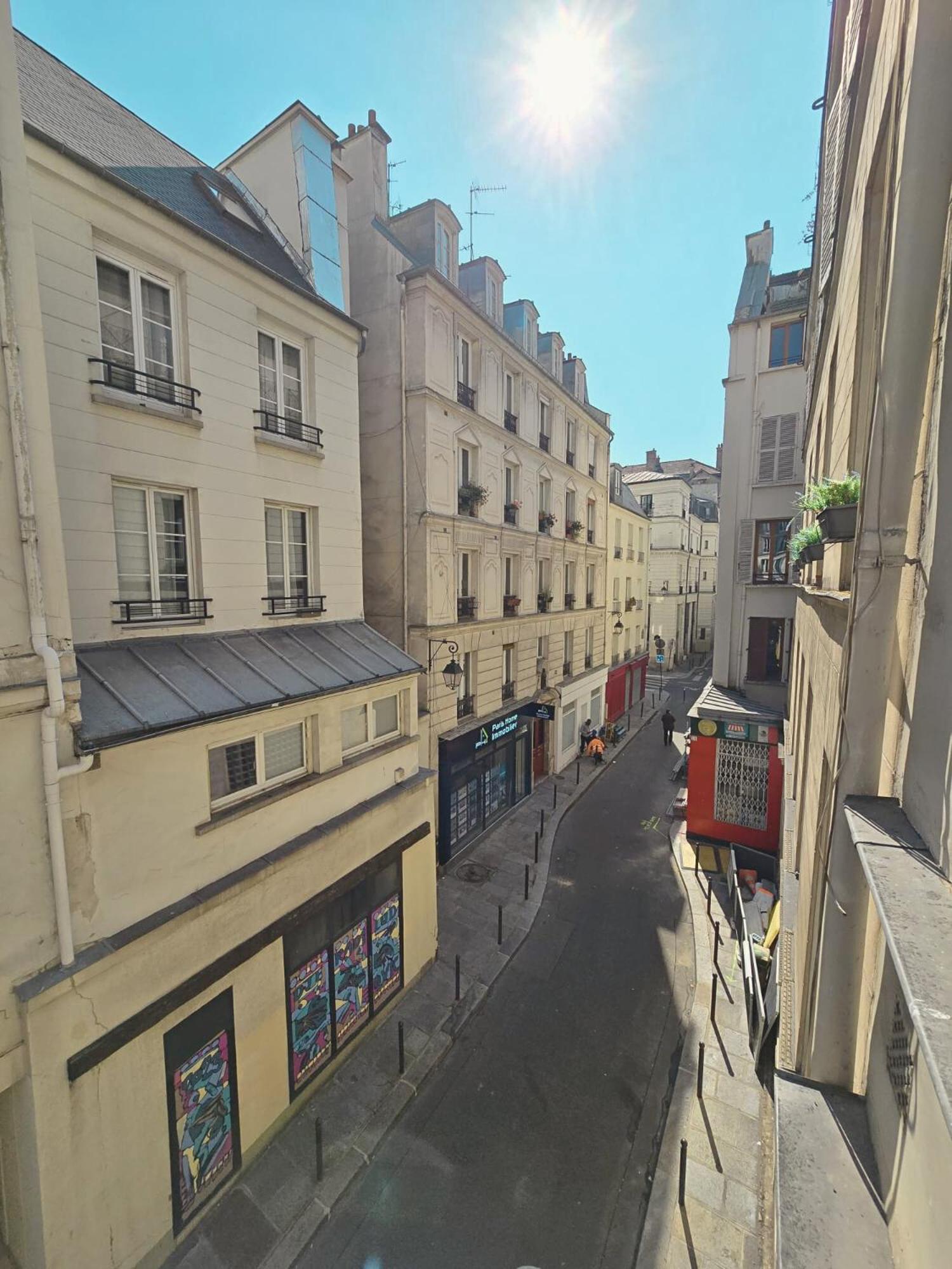 Appartement Bonne Nouvelle *