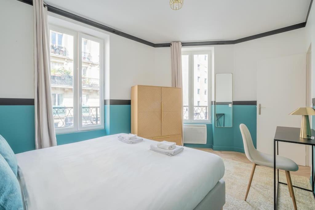 Apartment Mezzanine Coeur Du 11eme Arrondissement Paris