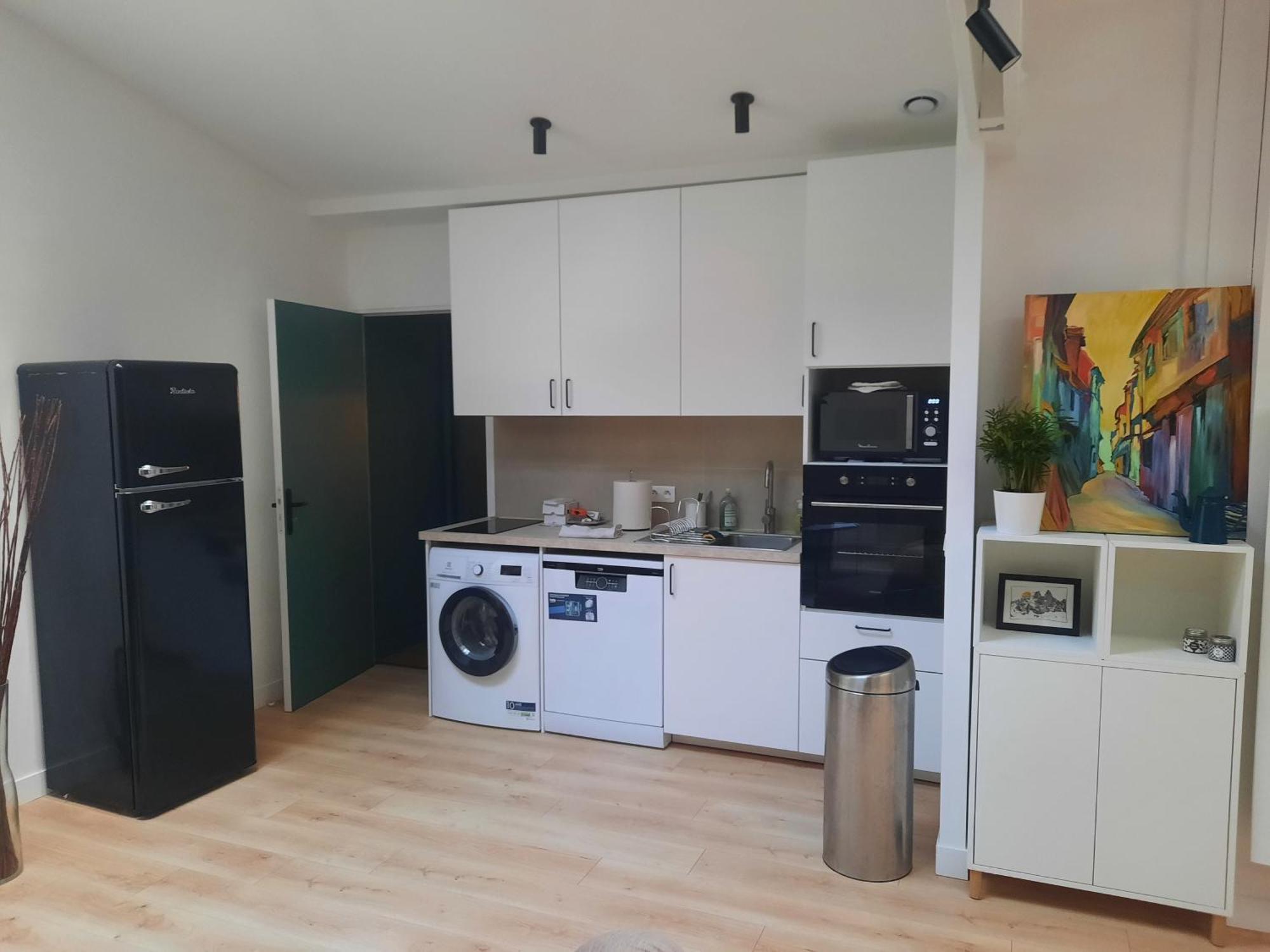 Homestay Loft 4-6 Personnes A Montmartre - Parking Prive *