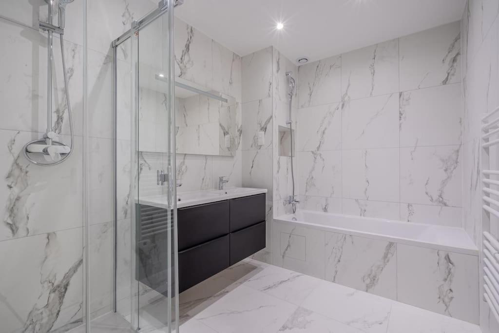 Apartment Au Coeur Du 11eme Quartier Oberkampf Paris