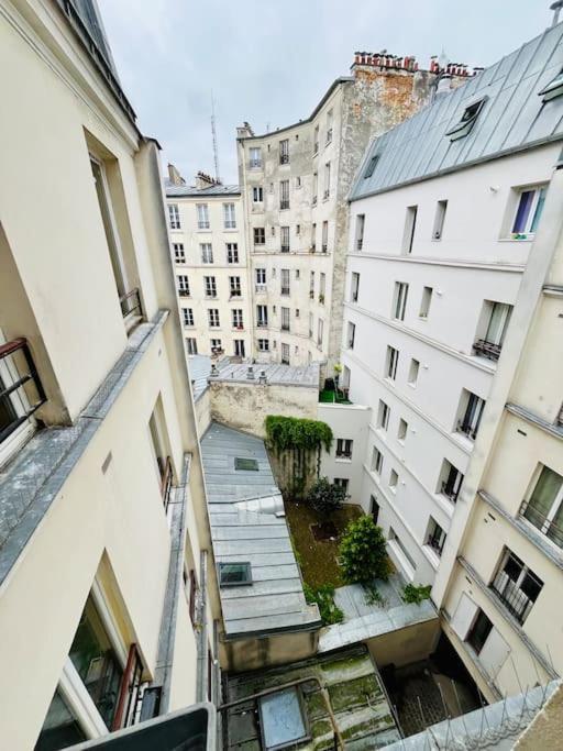 Gare Du Nord Gare De L'est Apartment