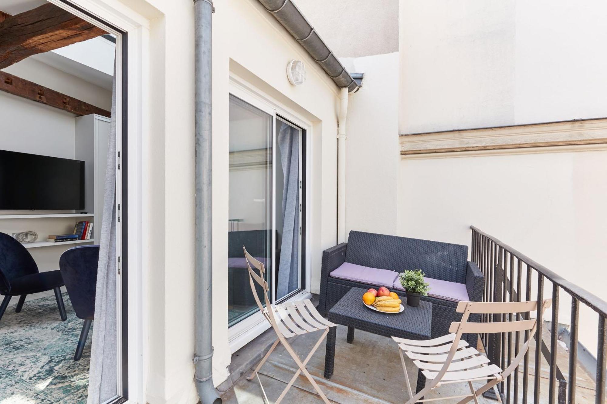 Apartment Jardin Du Luxembourg With Balcony - Cityapartmentstay *