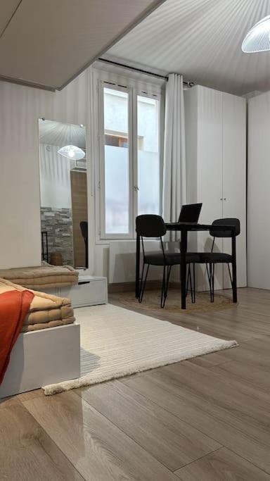 19 Apartment