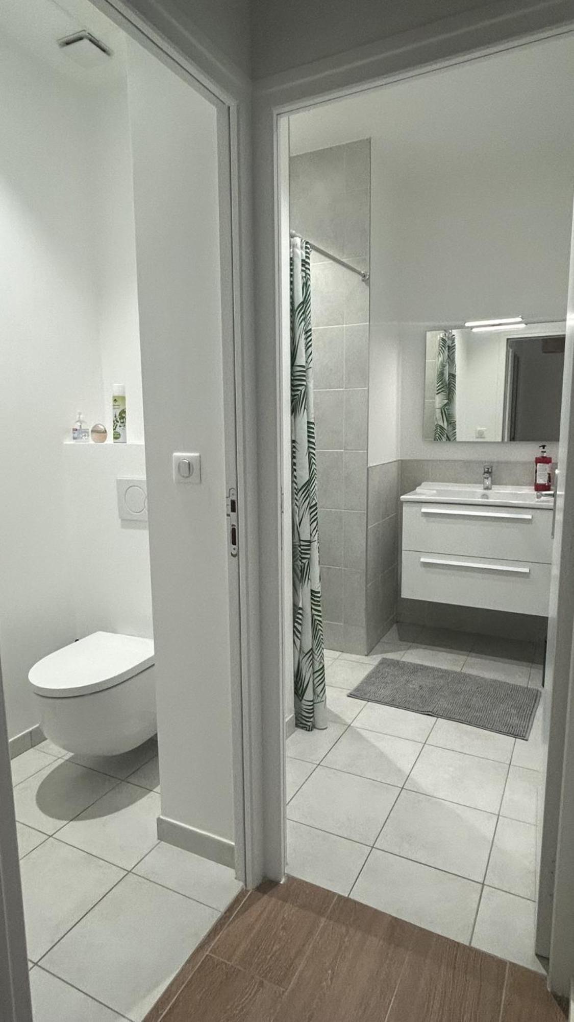 Apartment Grand Avec Patio A 14eme *