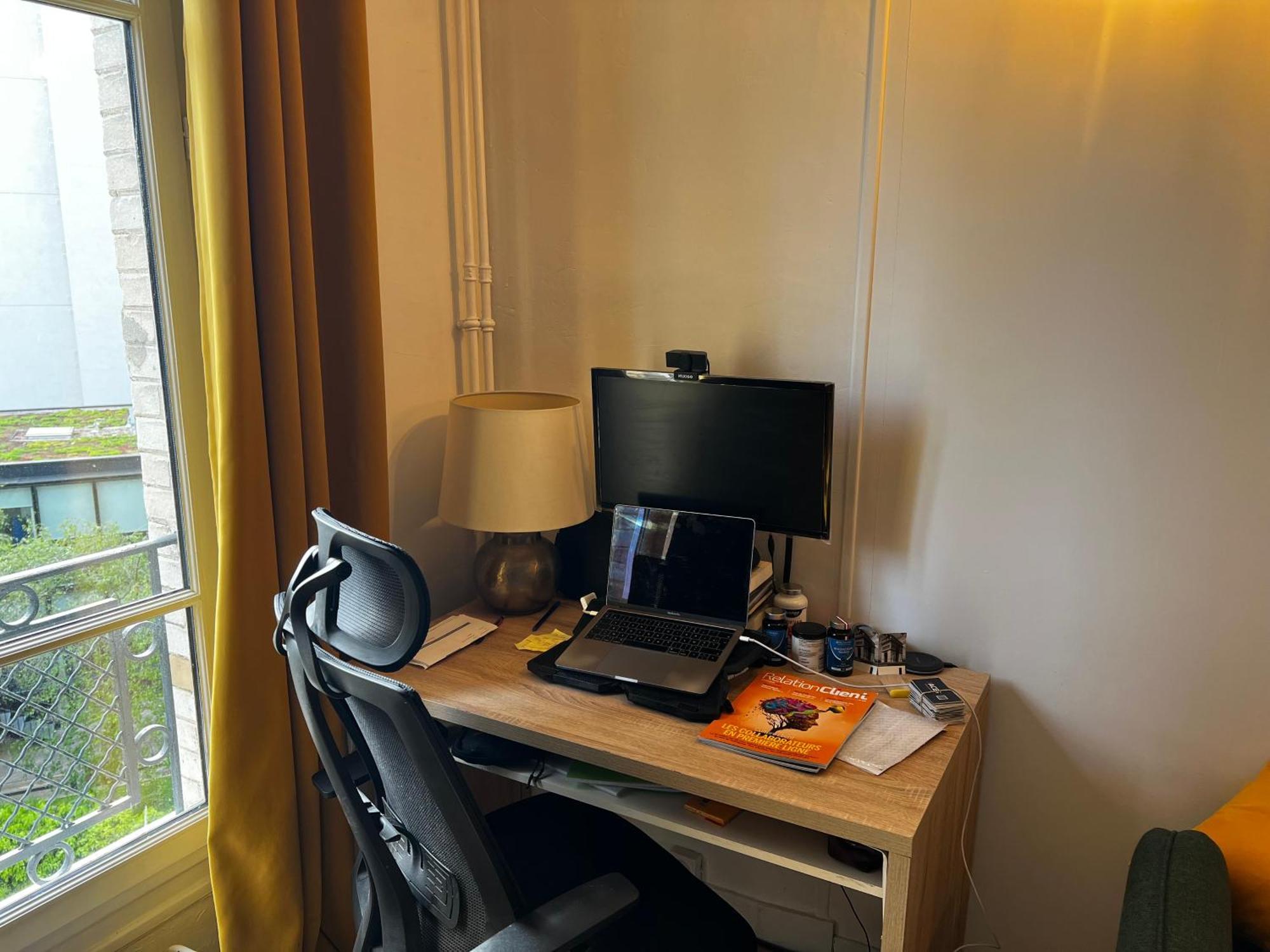 Un A Cote De La Cite Florale Paris
