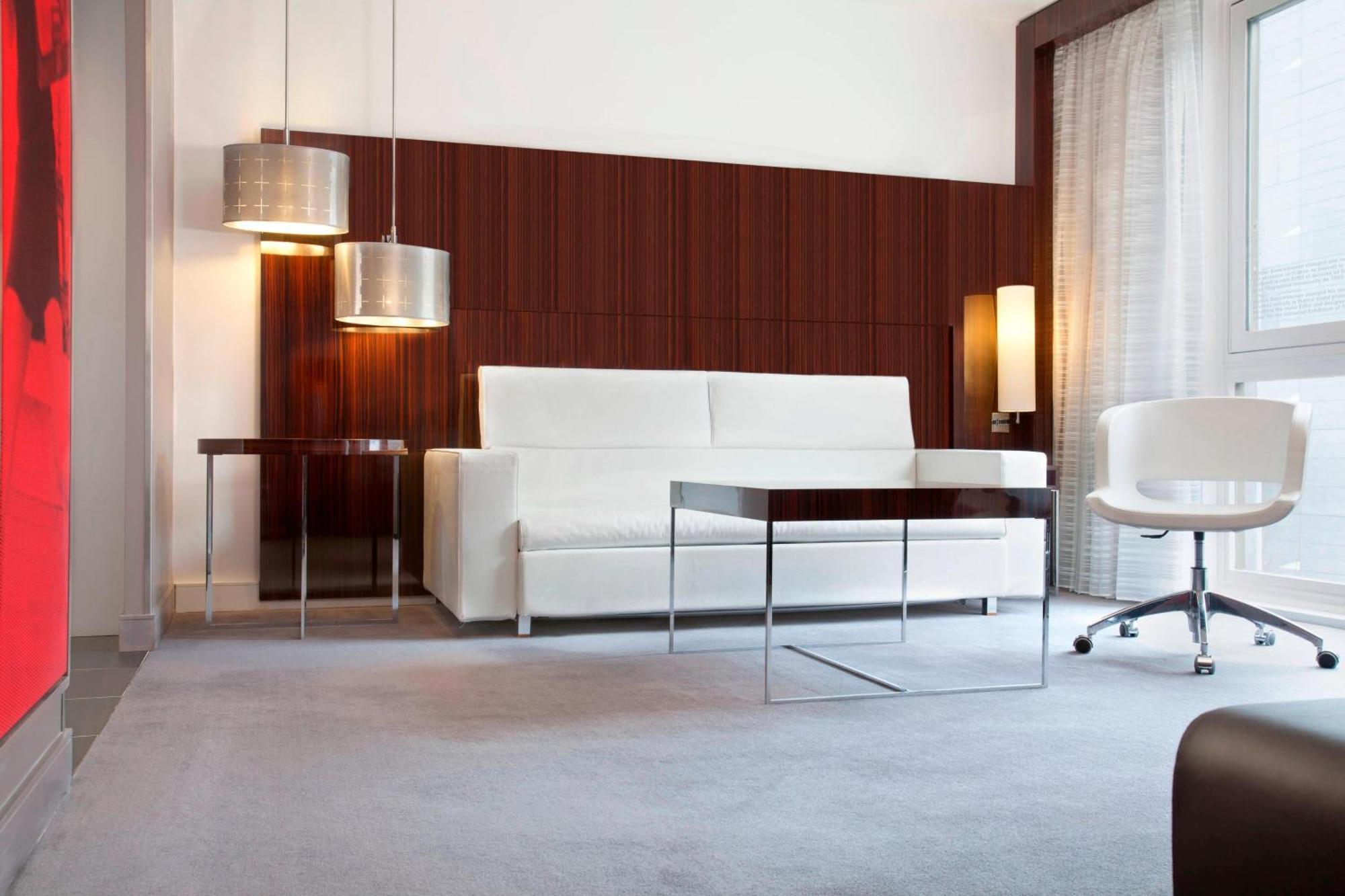Le Meridien Etoile