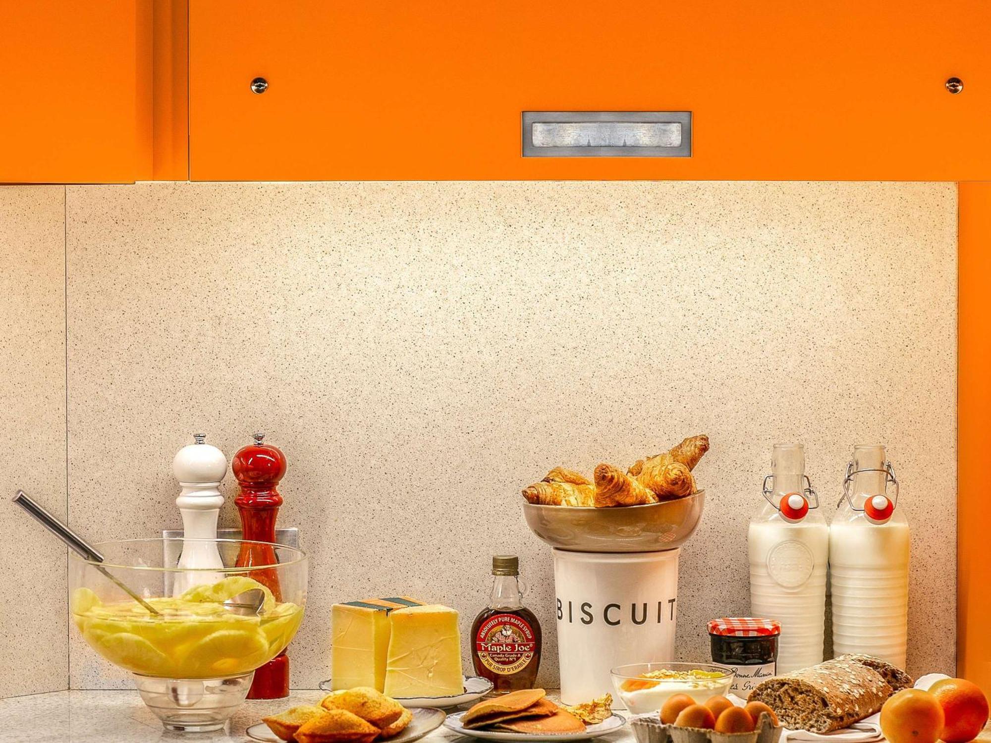 Mercure Centre Gare Montparnasse 4*