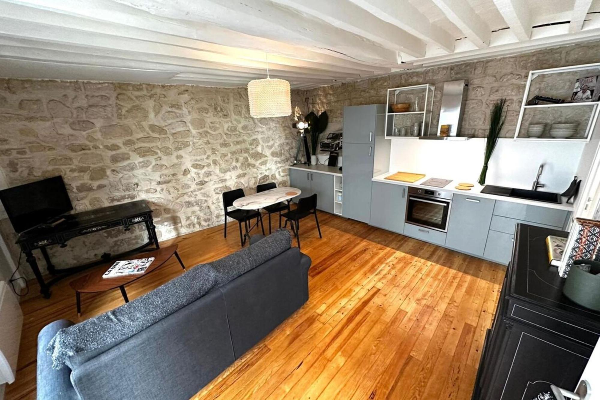 Appartement 11e - Chez Romain