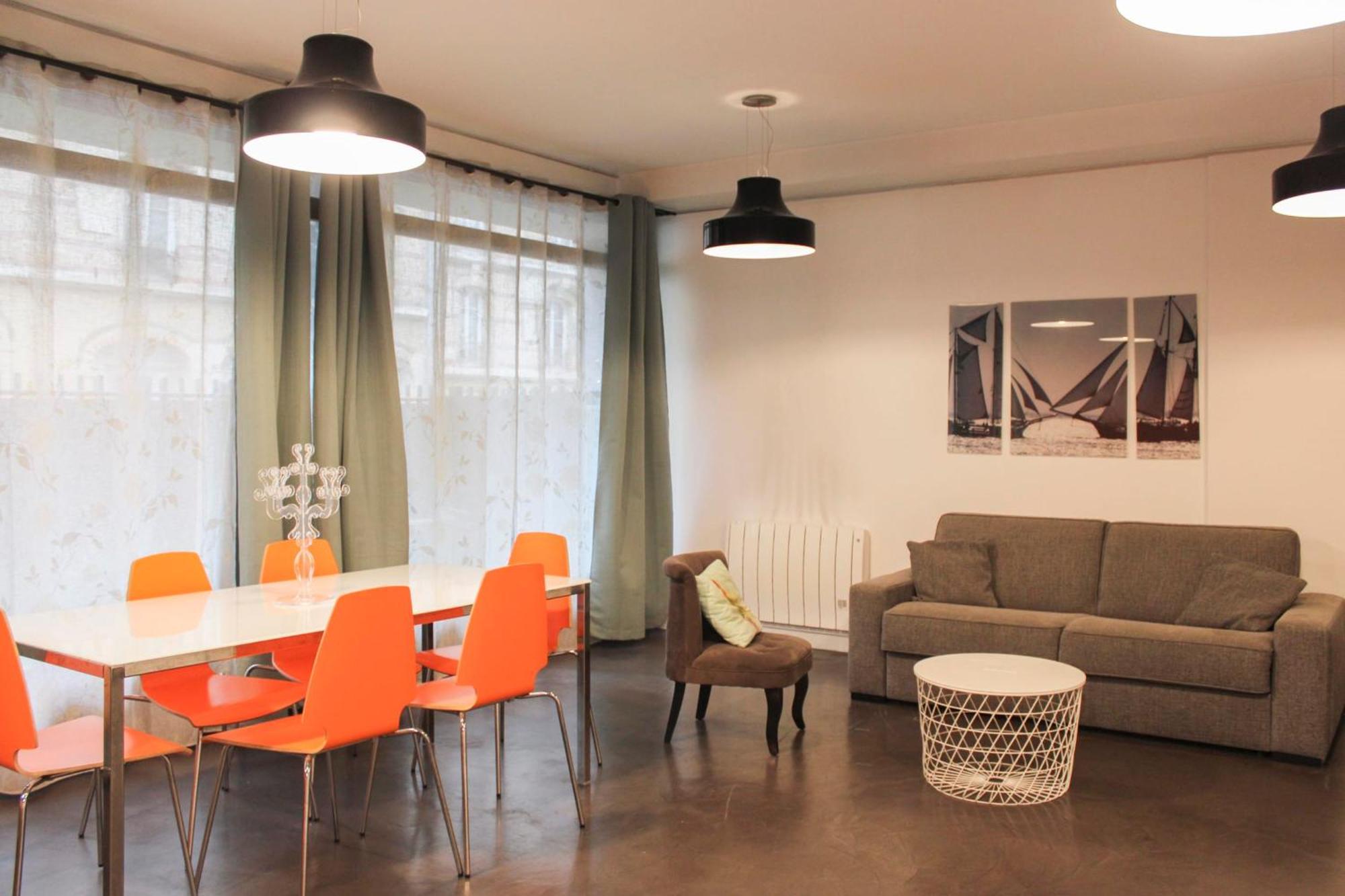 Bright Flat With Terrace
