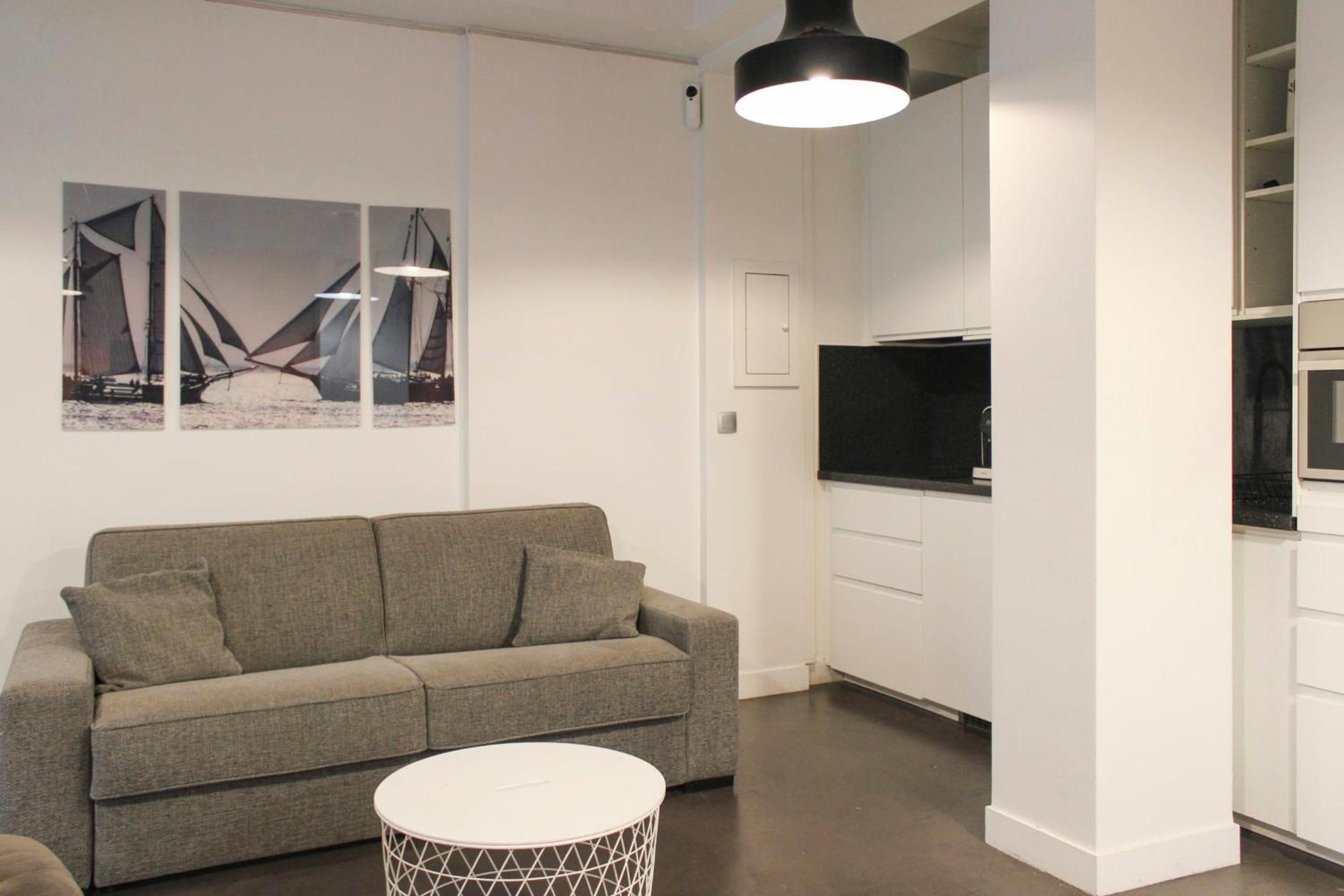 Bright Flat With Terrace Apartment