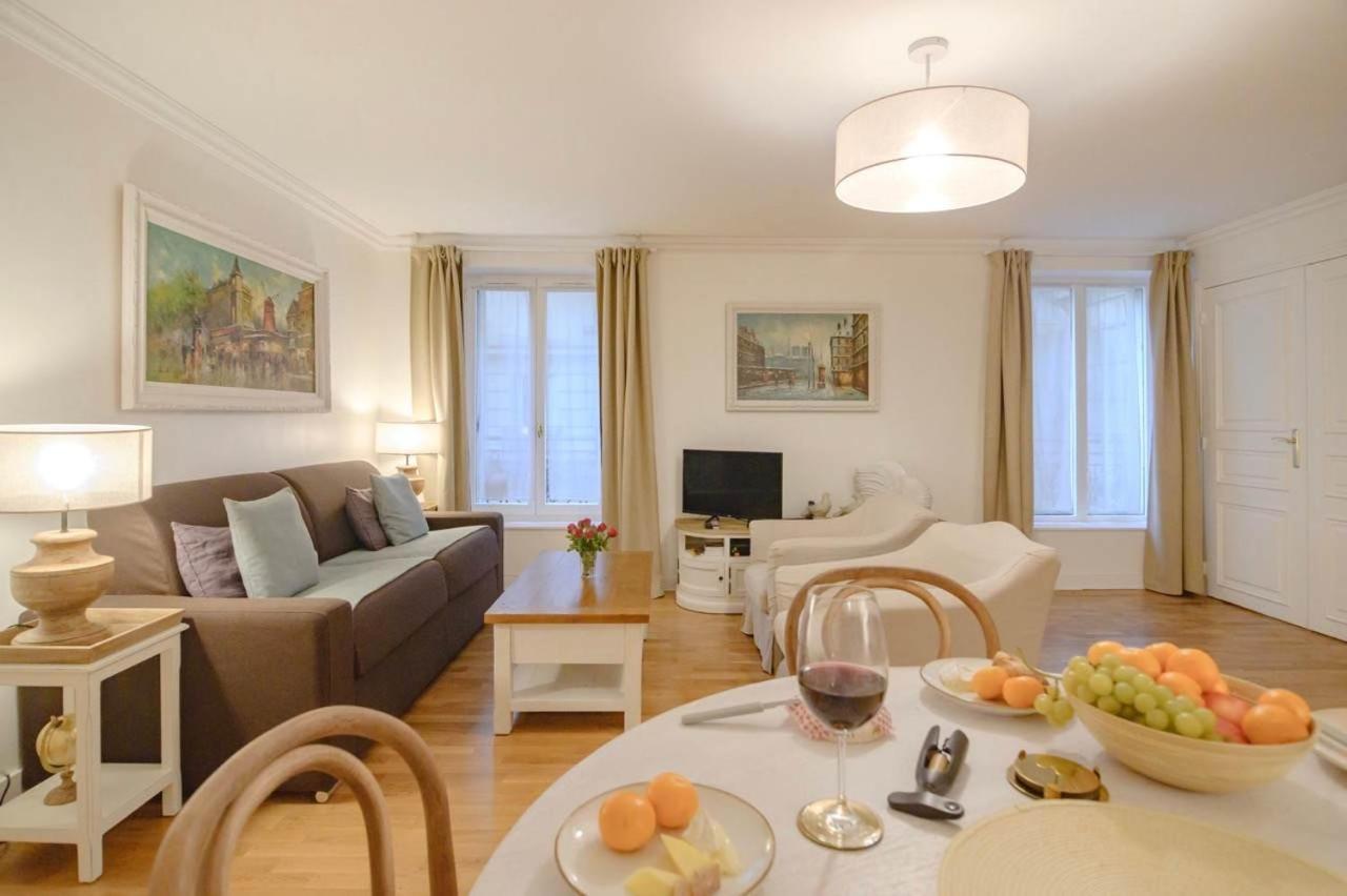 Le Regal Elysees * Paris