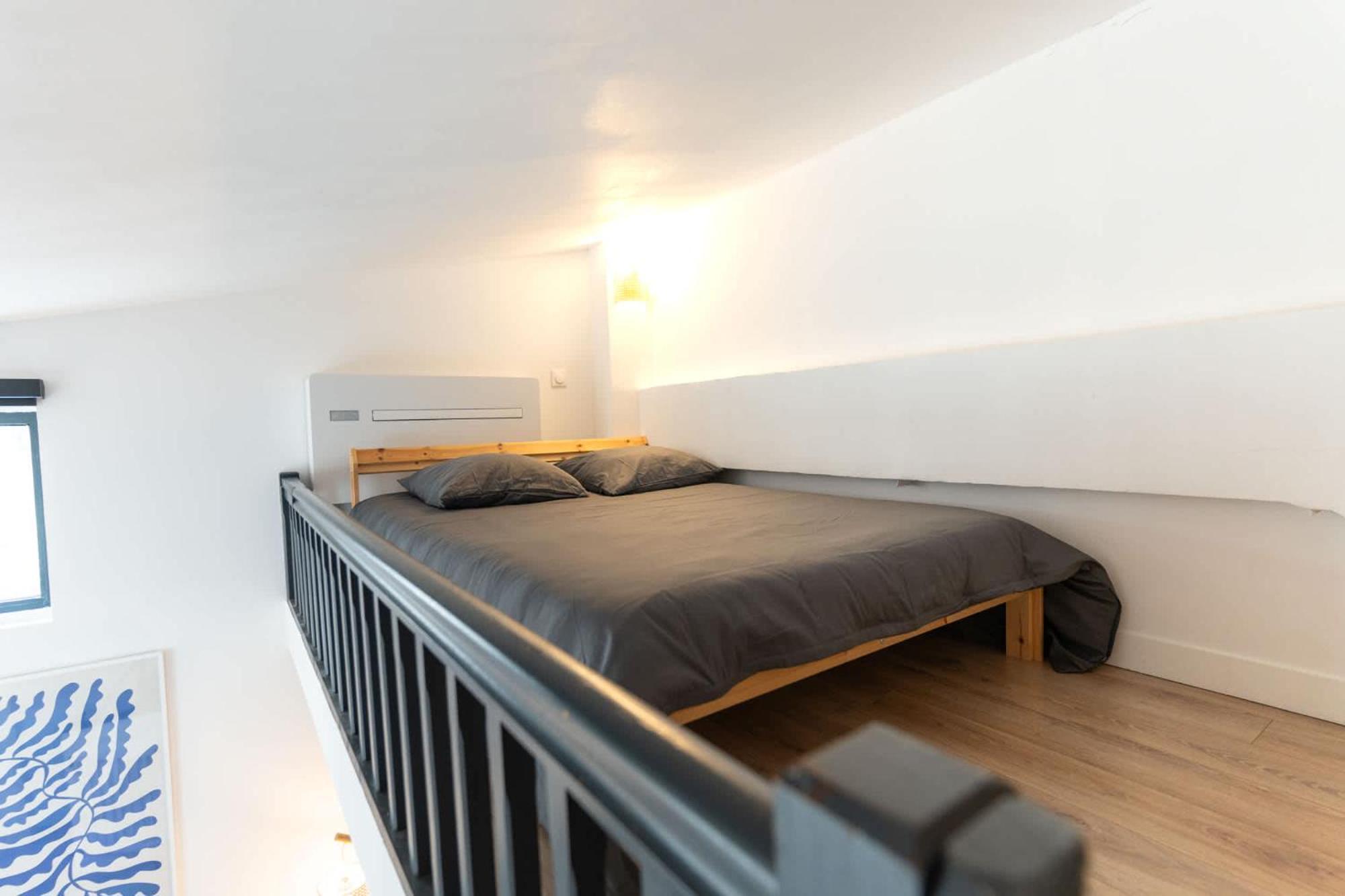 Apartment Loft House 2 Bedroom Bastille Ac By Lcc Agency *