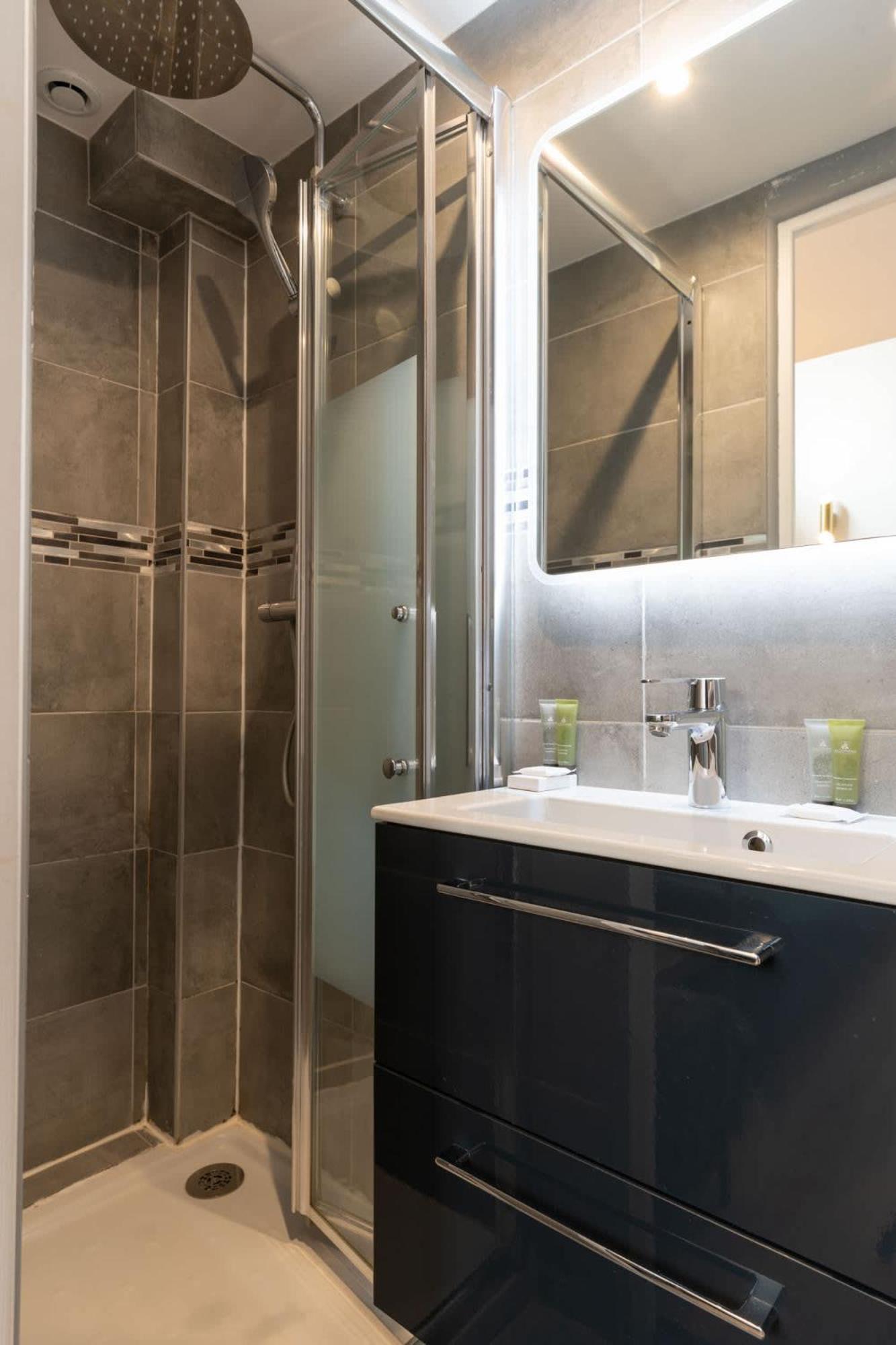 Apartment Loft House 2 Bedroom Bastille Ac By Lcc Agency