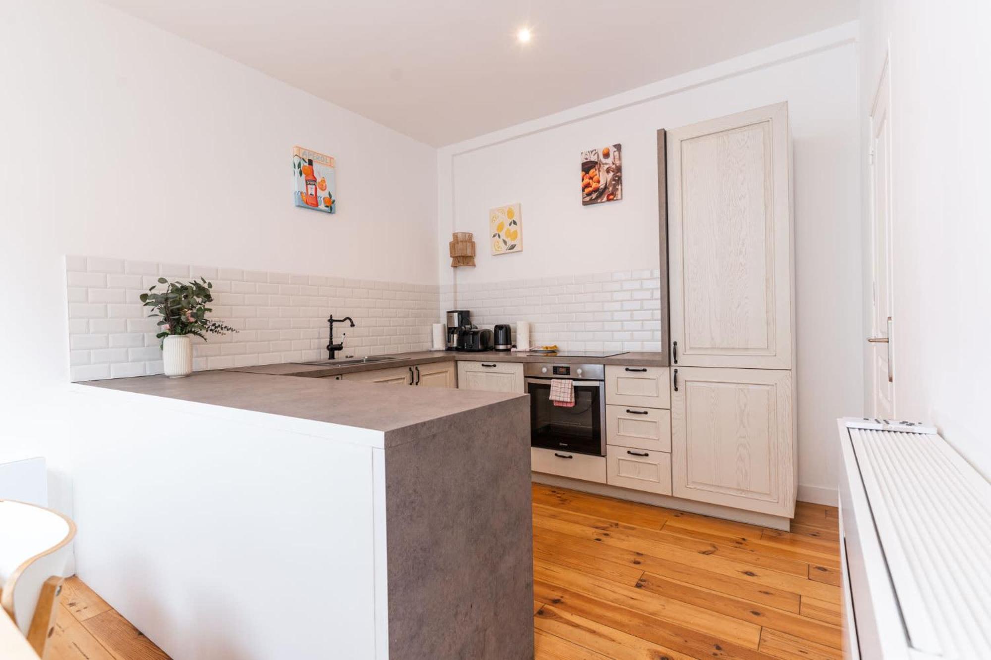 Loft House 2 Bedroom Bastille Ac By Lcc Agency Apartment Paris