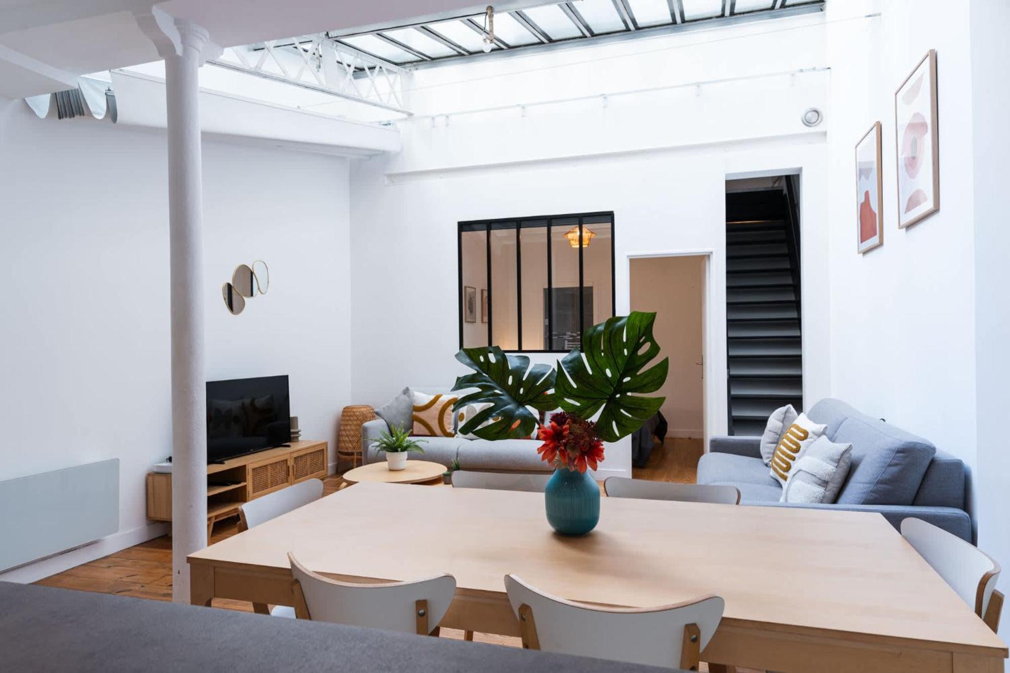 Loft House 2 Bedroom Bastille Ac By Lcc Agency *