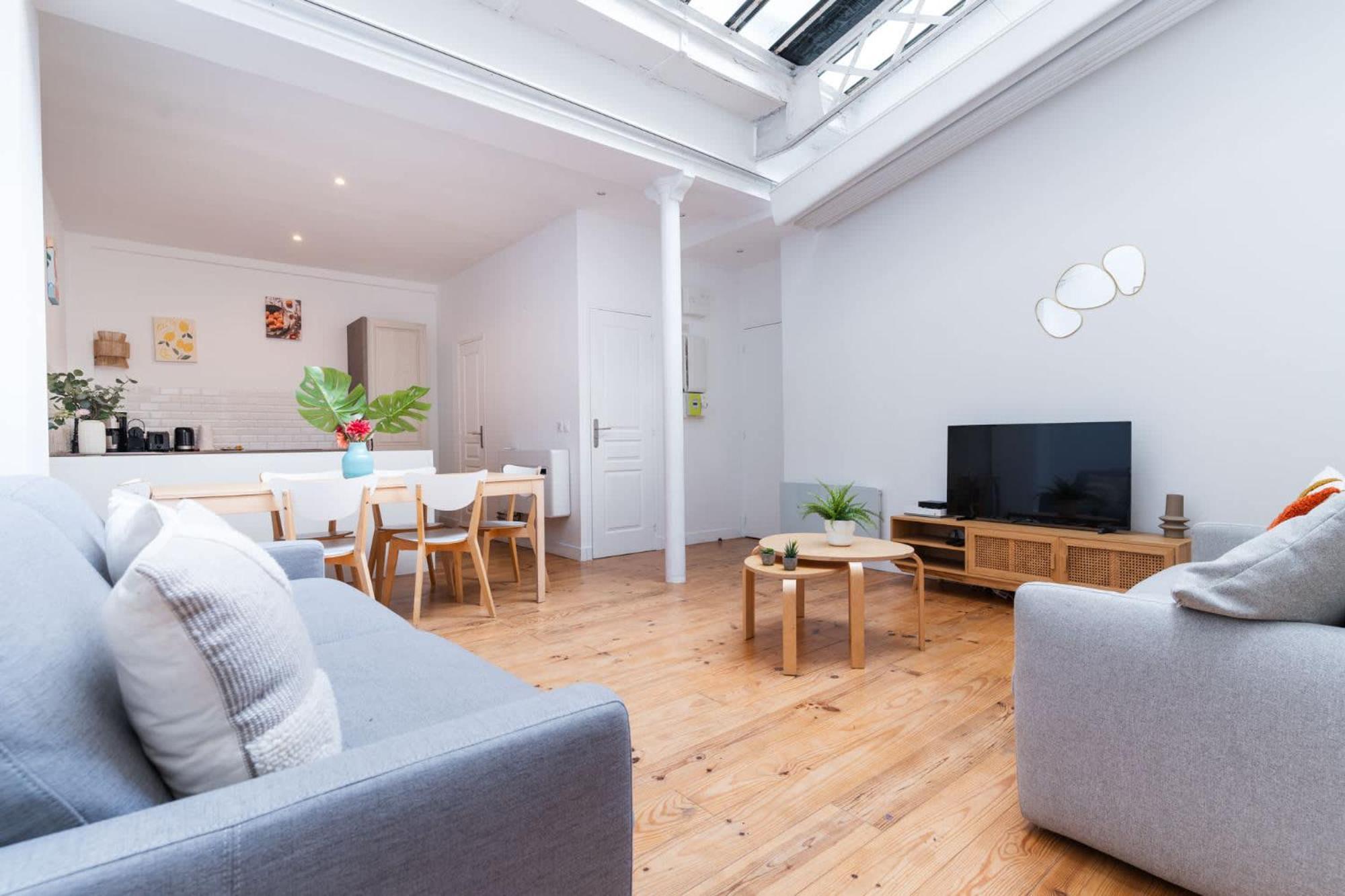 Loft House 2 Bedroom Bastille Ac By Lcc Agency Apartment Paris