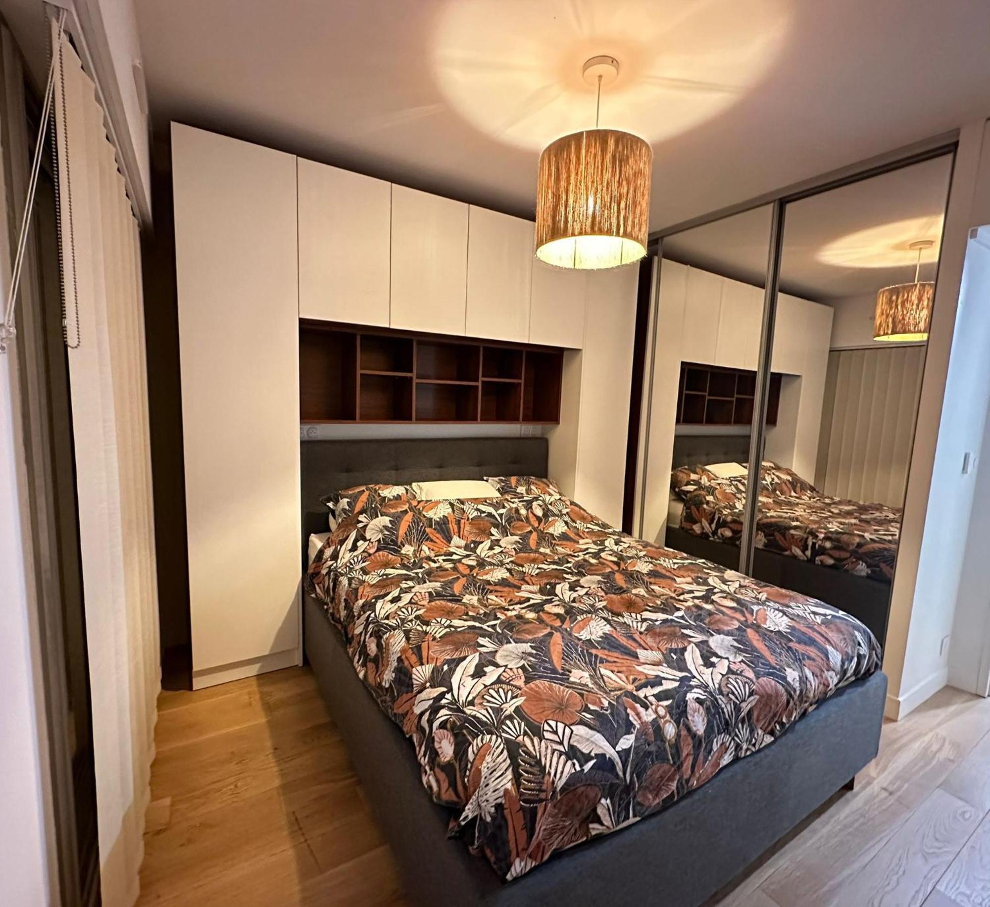 Magnifique 3 Pieces De 55m2 Au Calme Avec Balcon Apartment Paris