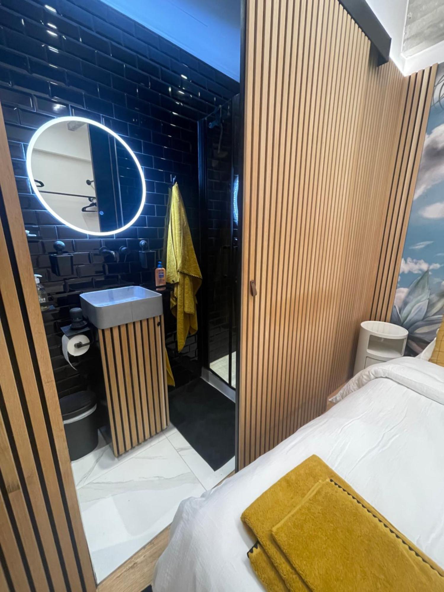 Le Loft Bleu La Madeleine - Un Mini Loft Design Et Tres Apartment *