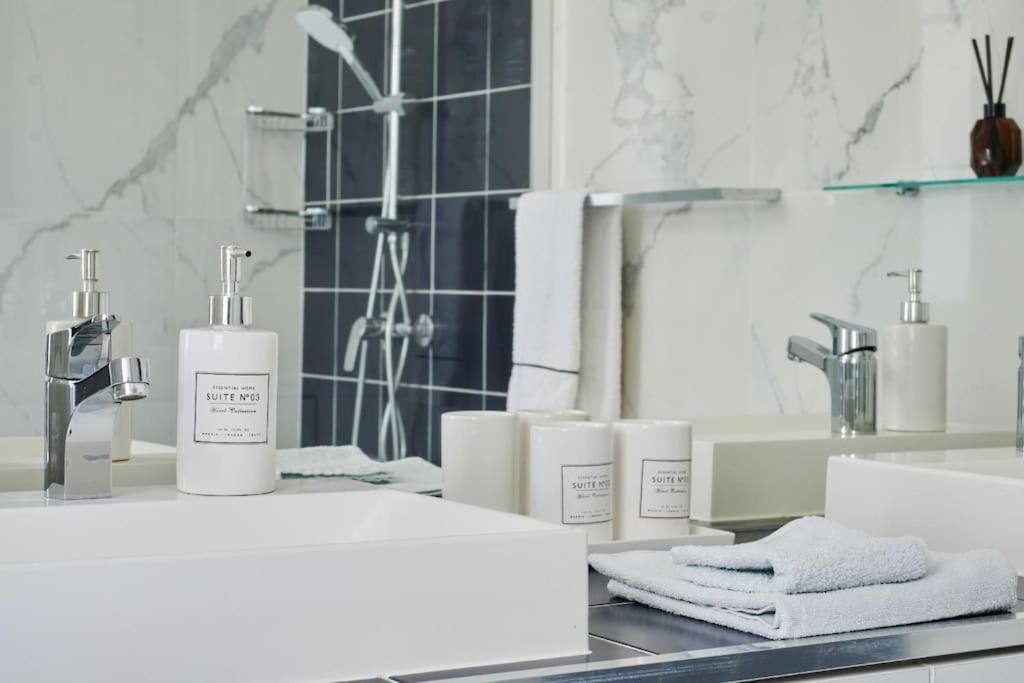 Type F2 Renove- Quartier Elysee Apartment Paris