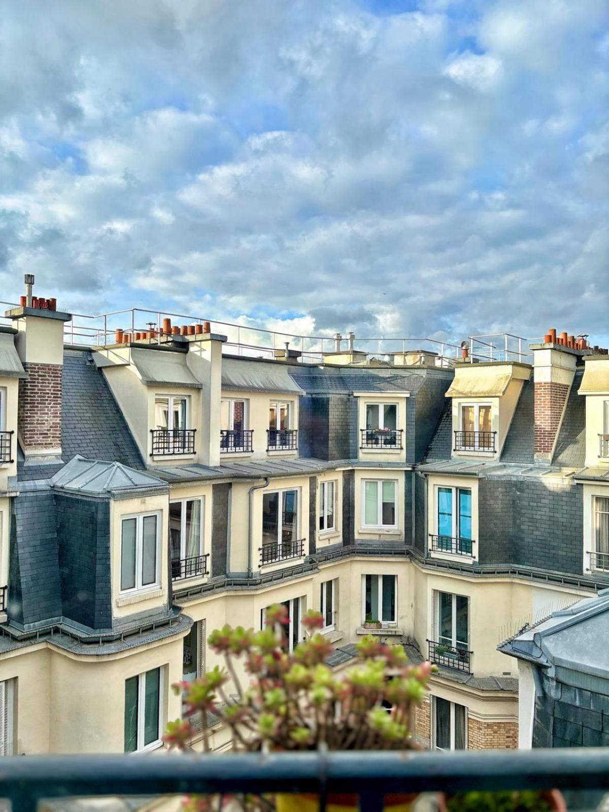 Montmartre Dernier Etage Calme Paris
