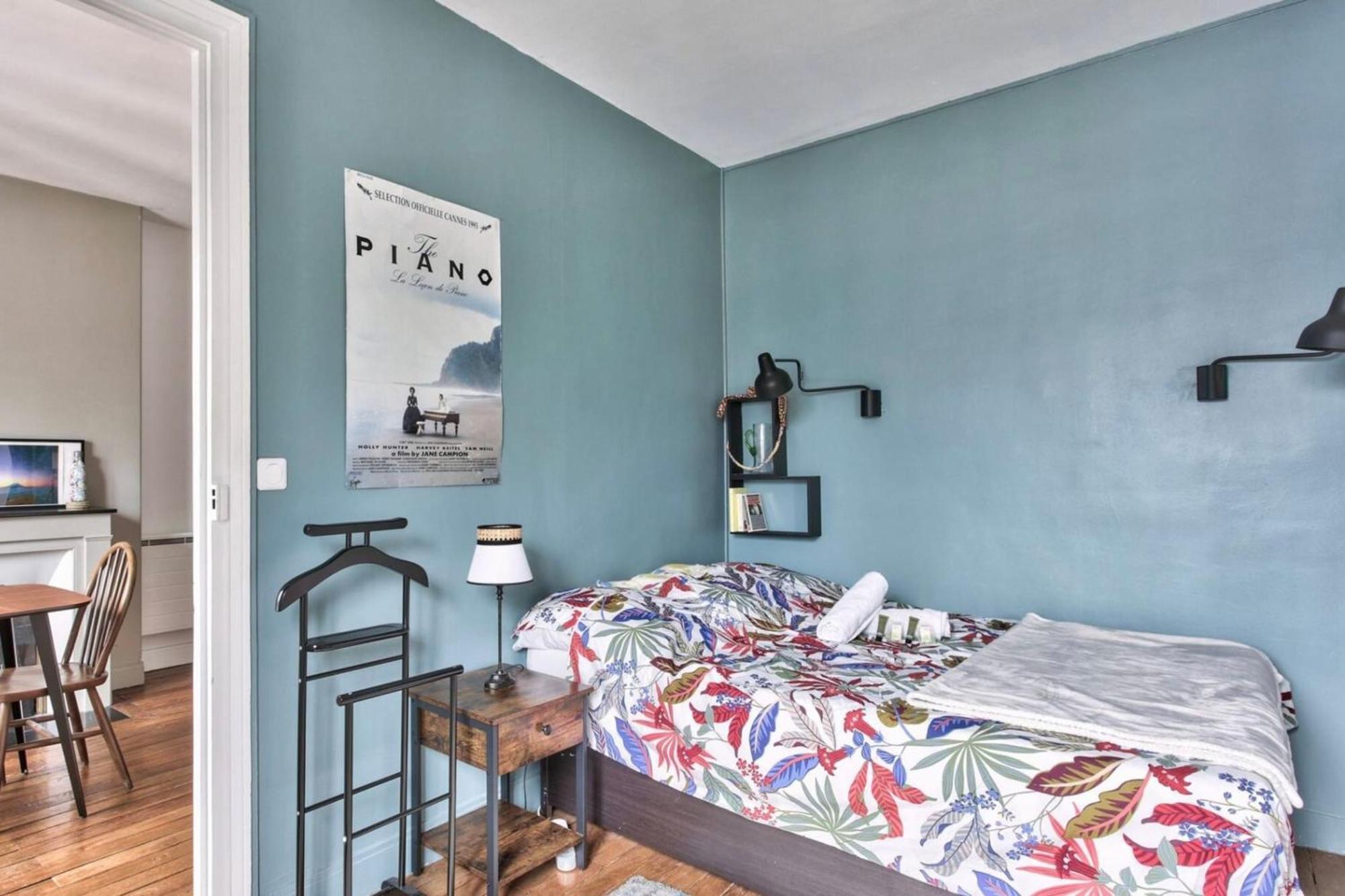 Apartment Quiet Bright Paris