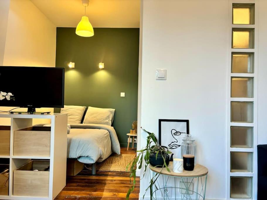 Apartment Montmartre Dernier Etage Calme Paris