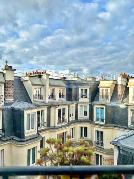 Montmartre Dernier Etage Calme Paris