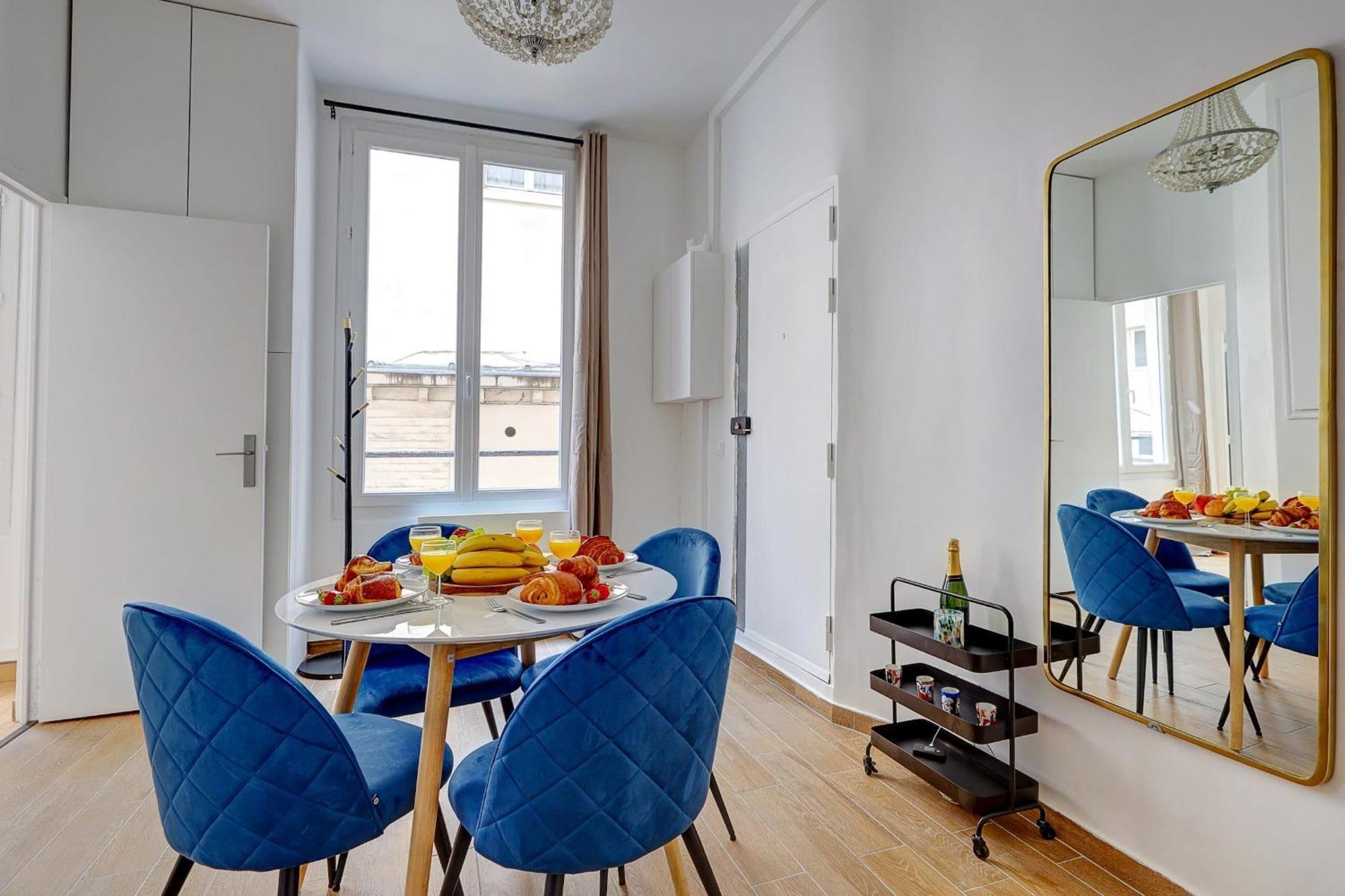 Le Marais & Montorgueil - 2br - Cityapartmentstay Apartment