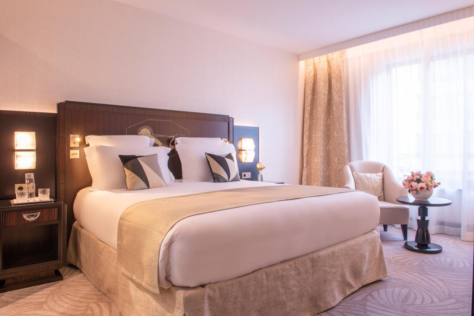 Du Collectionneur Hotel 5*