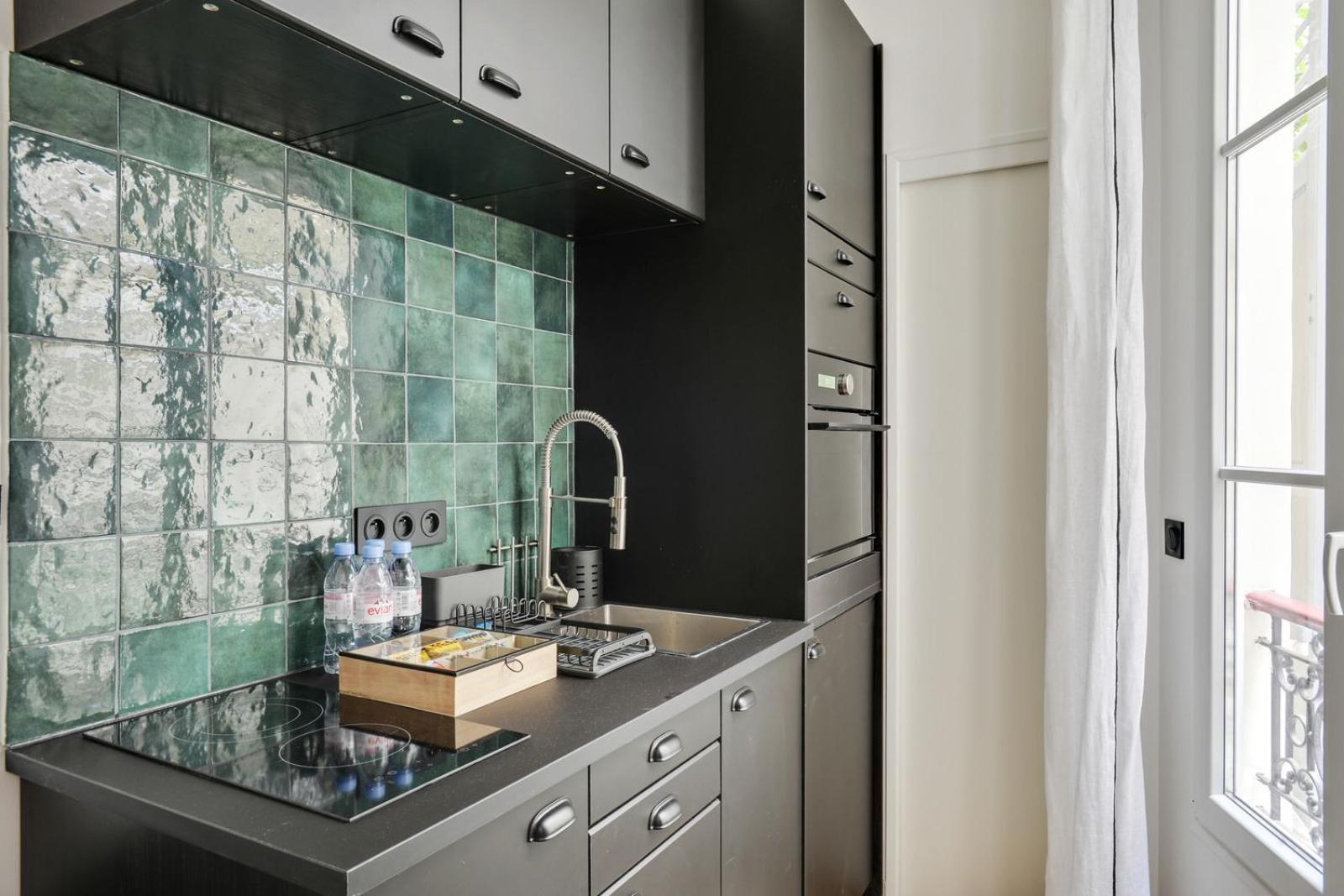 Bluestay 9 - A 11 * Paris