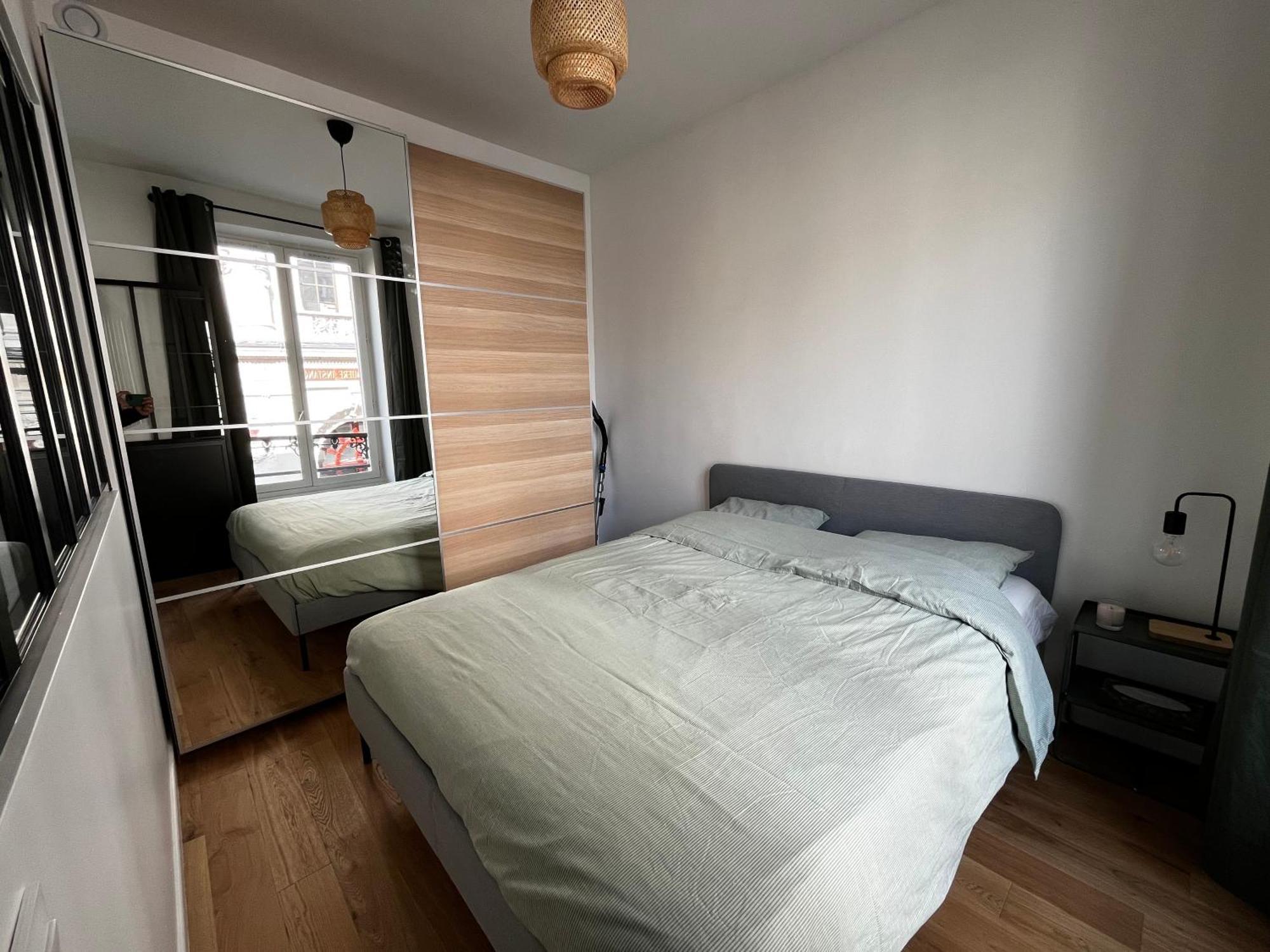 - Centre Apartment Paris