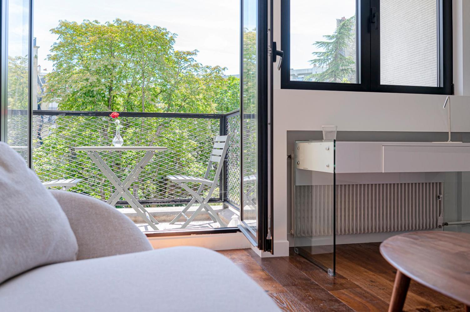 Trendy ,quit And Chic Apartment *