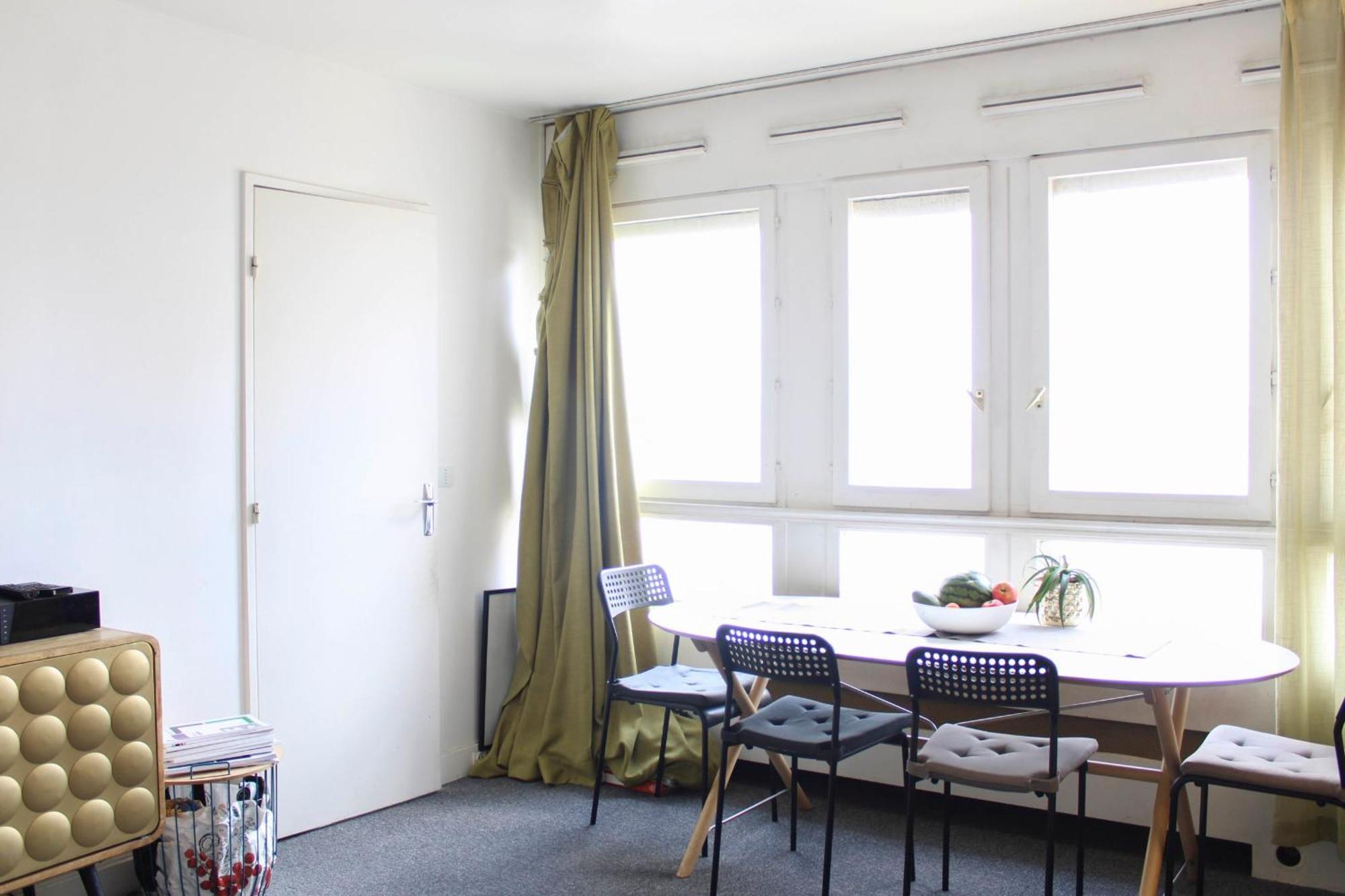 Apartment Bright In The Heart Of Paris