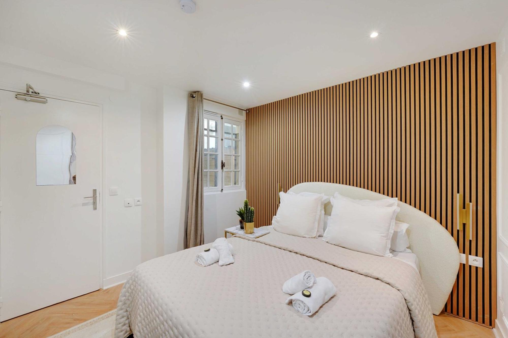 Charming -2p- Canal Saint-martin Apartment
