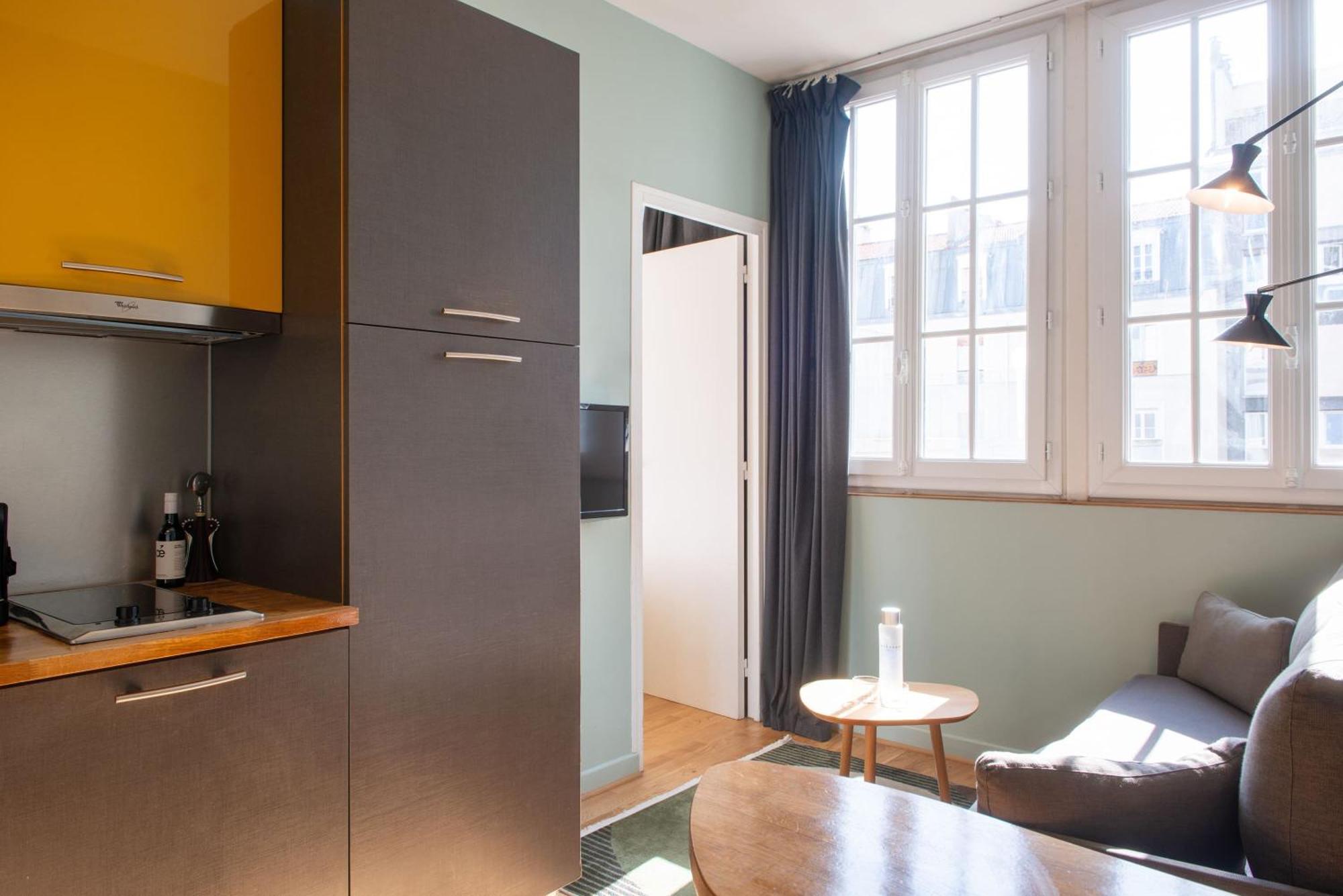 Helzear Montparnasse Paris