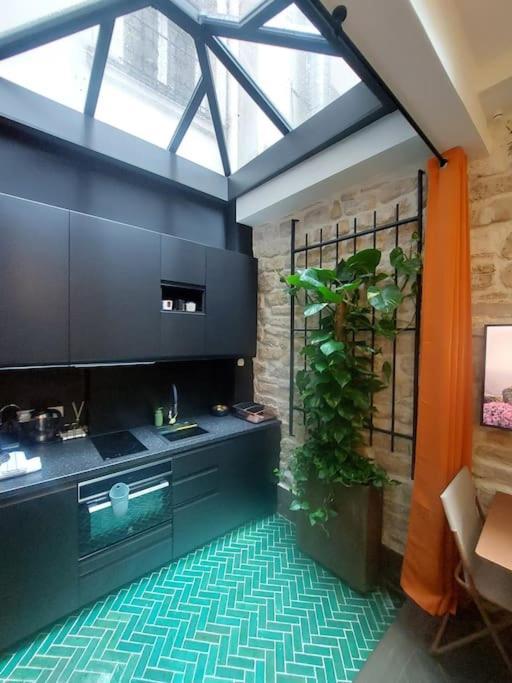 Apartment Le Petit Atelier Des Lumieres, Veranda Agreable Paris