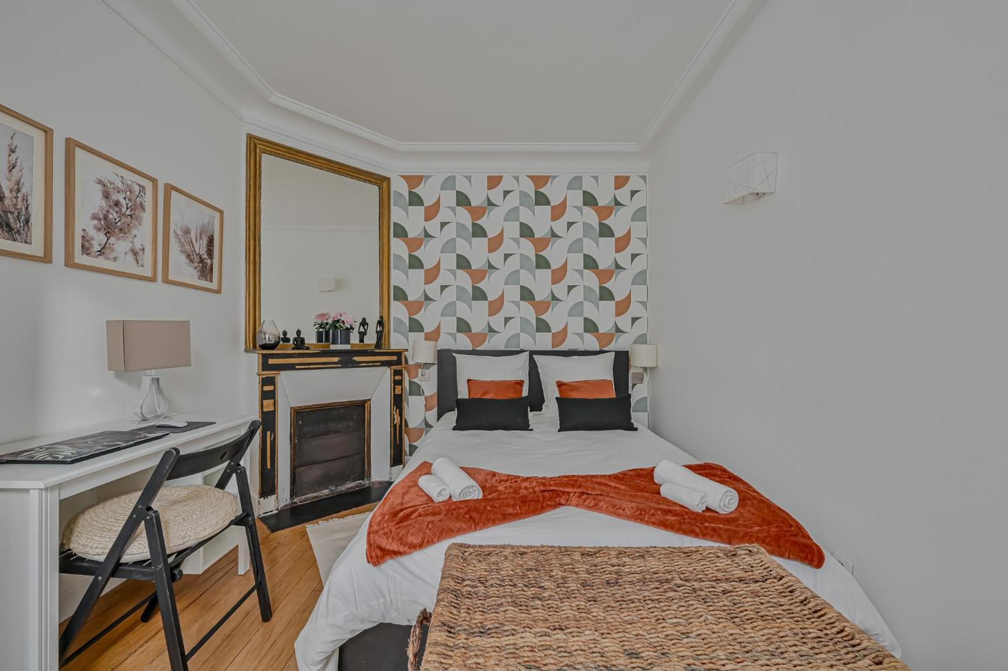 Le Poetique Niche Au Pied Du Sacre-coeur Appartement