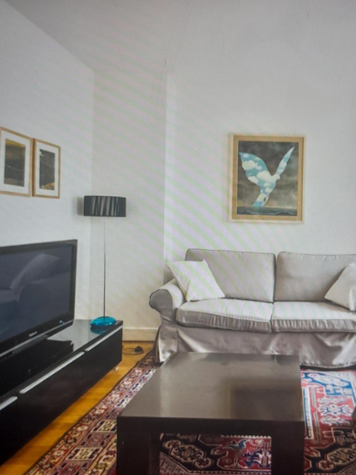 Apartment 1 Minute Gare Montparnasse , Center, Awsome Place, Close To Eiffel Tour And Louvre Meusm , Front Metro *