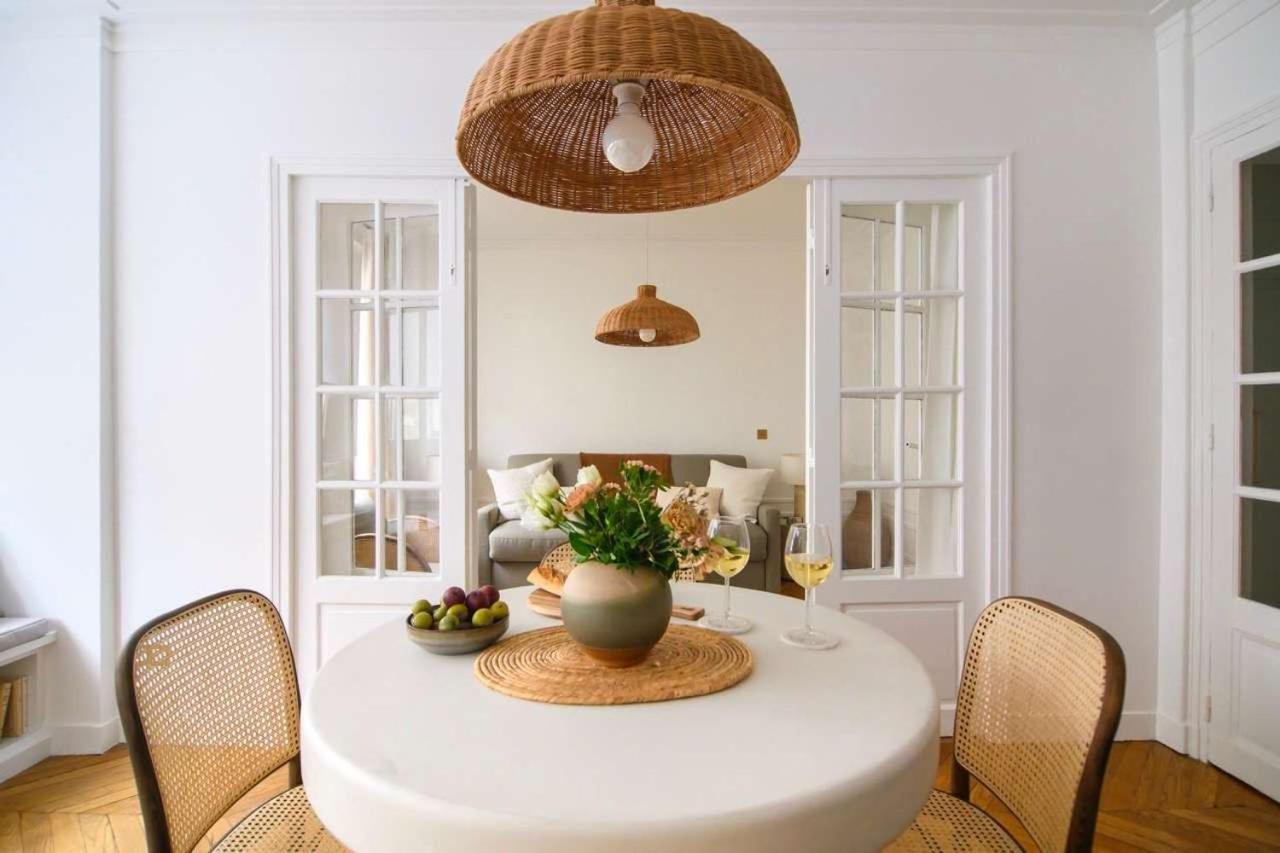 Deco St Antoine Apartment Paris