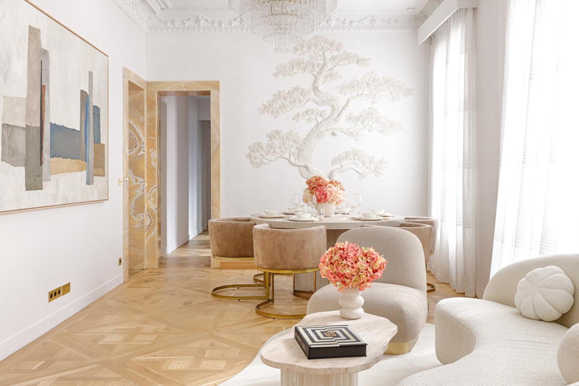 Artistique De Luxe 3 Sur Champs Elysee Paris