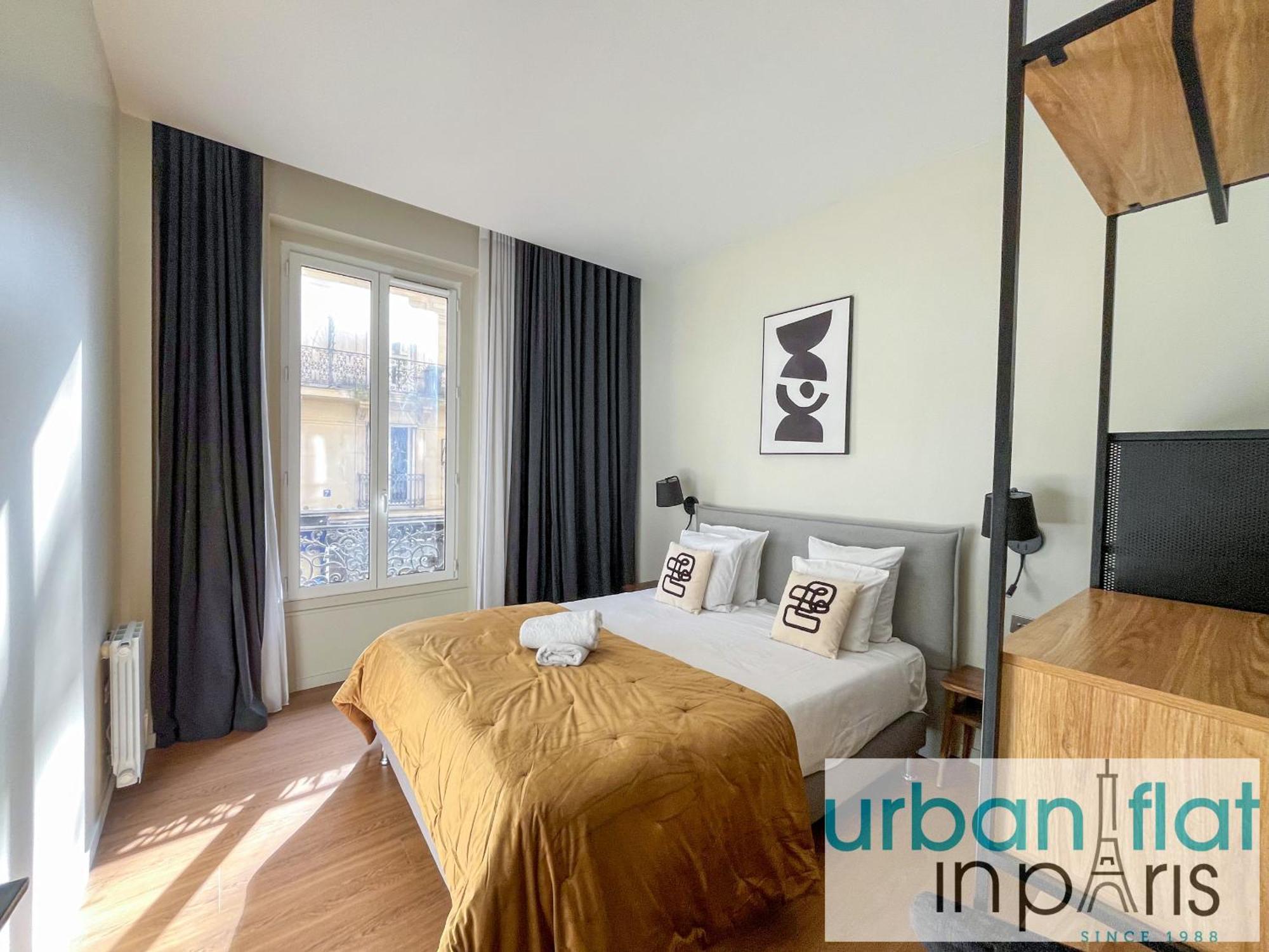 Apartment Urban Flat 119 - Spacious 5 Bedroom Flat In Paris
