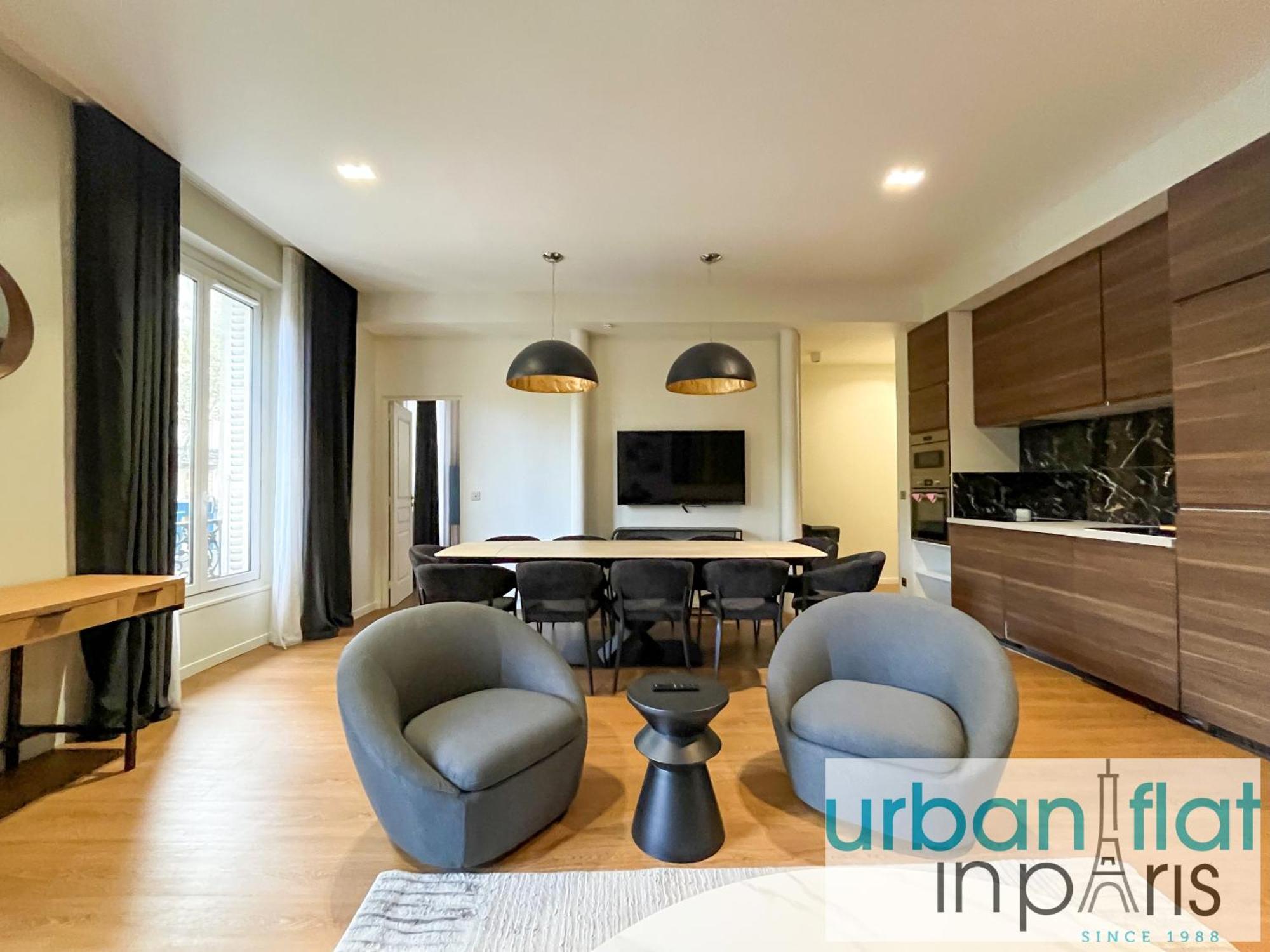 Urban Flat 119 - Spacious 5 Bedroom Flat In Apartment