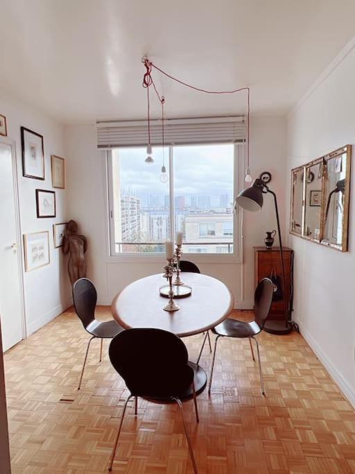 Vaste Appt Baigne De Lumiere Apartment *