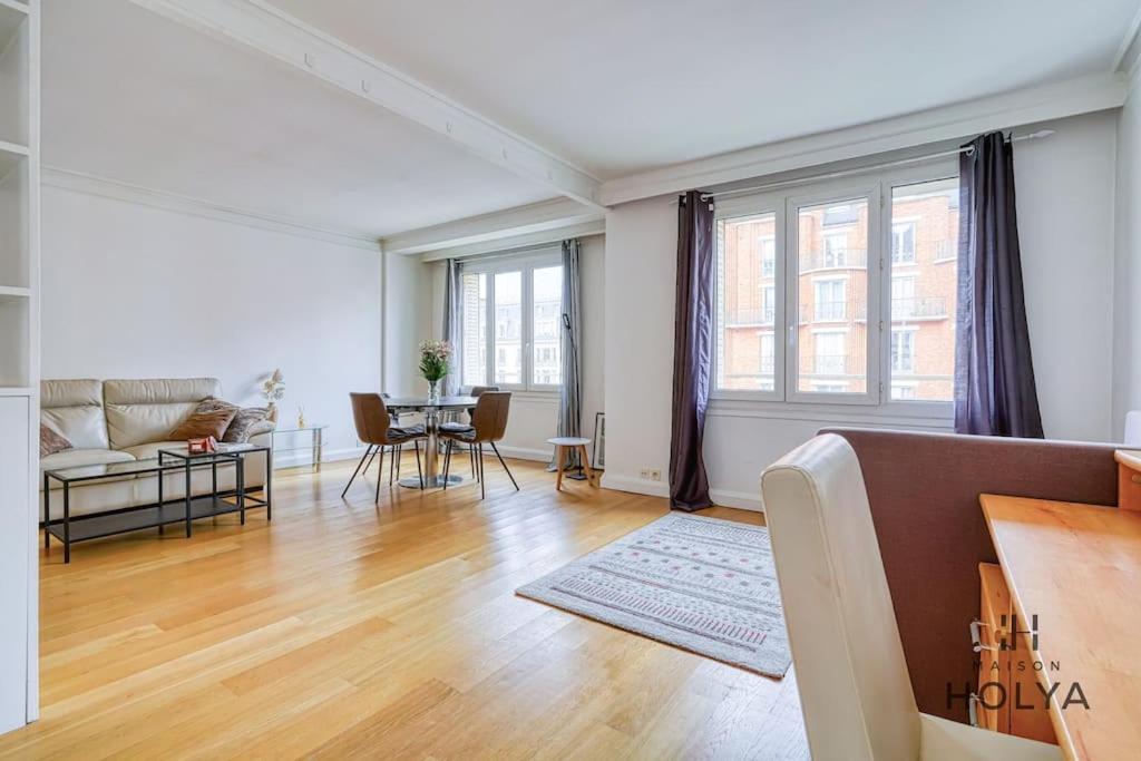 Apartment Proche Porte Maillot - Le Veritable - 378b Paris
