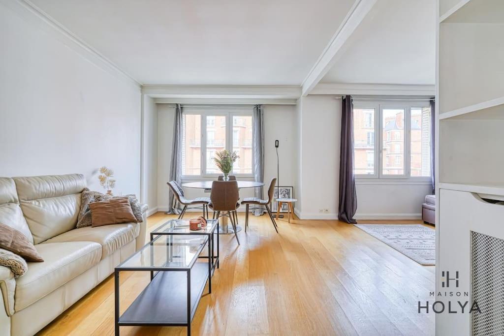 Proche Porte Maillot - Le Veritable - 378b * Paris