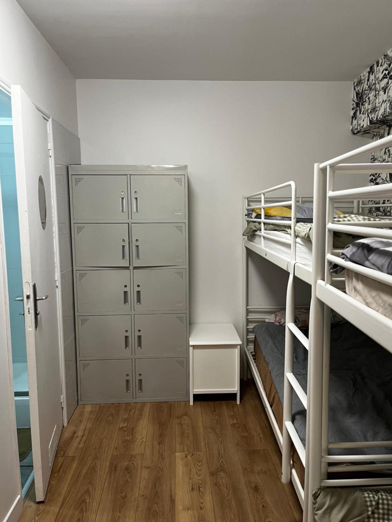Chez Mia Hostel *