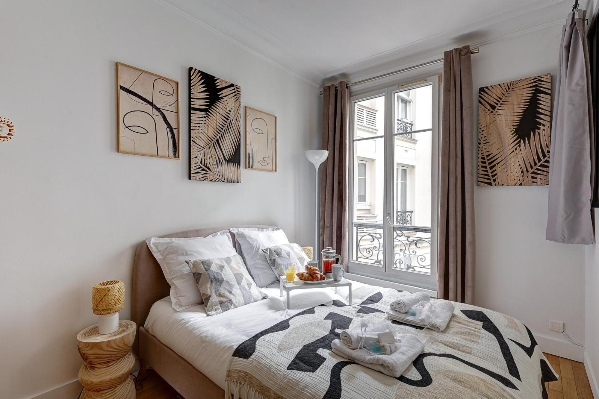 Elegante Haussmannienne Au Prestige Parisien *
